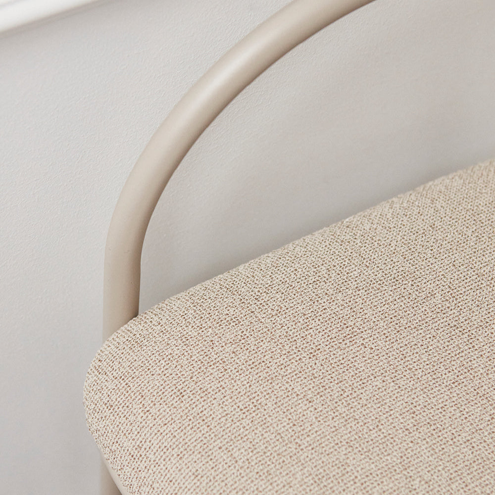 ANGUI pusbario kėdė