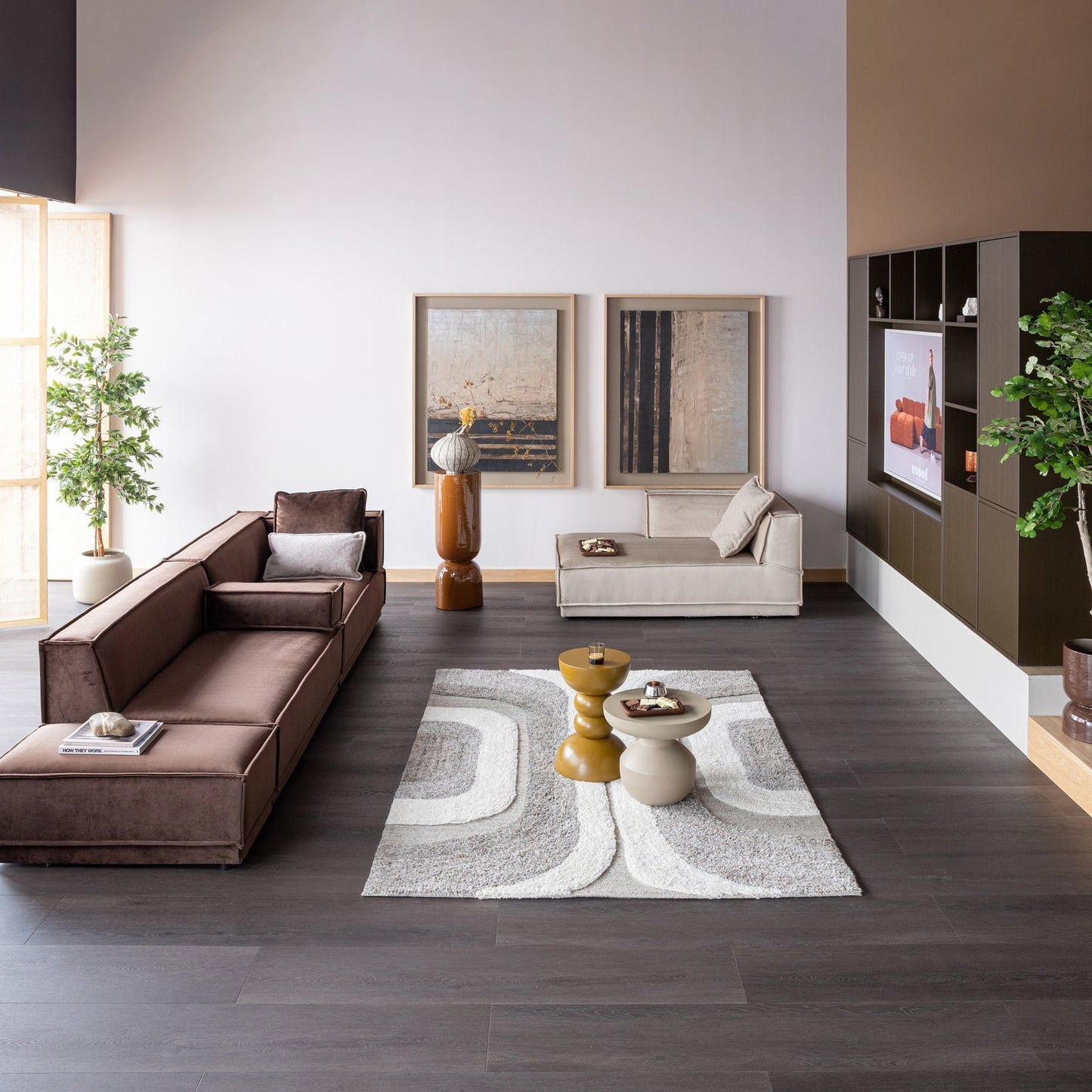 Šoninis staliukas BOVA